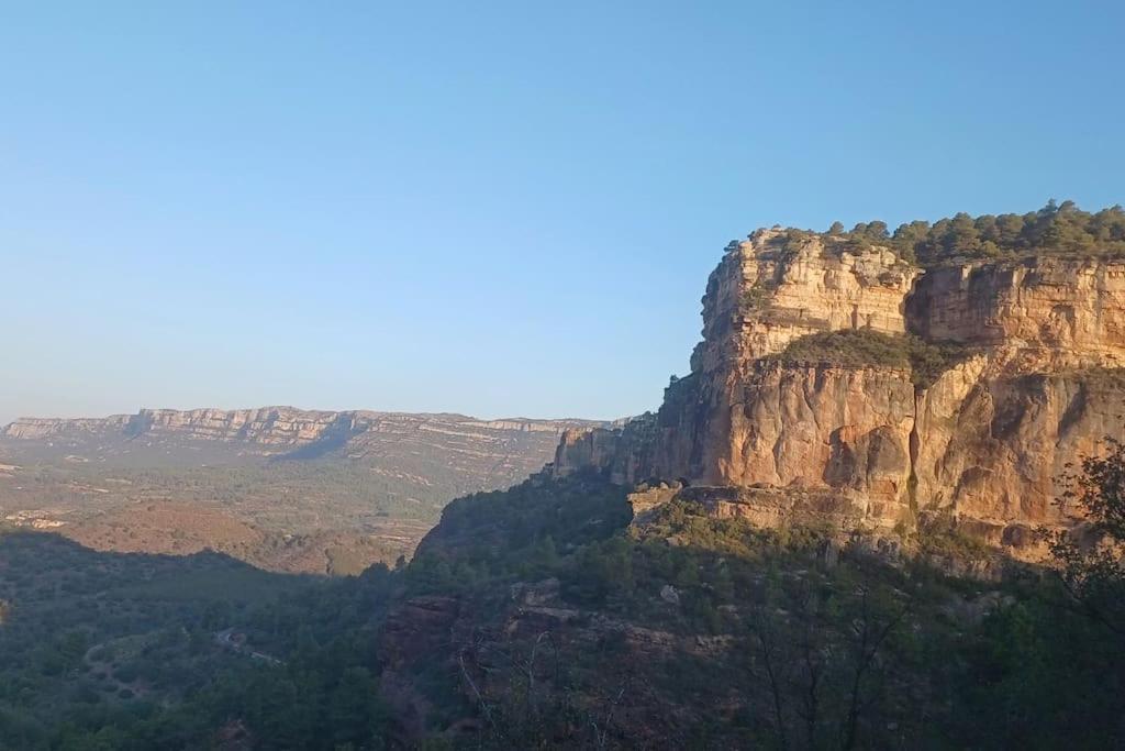 Vinyes Del Priorat Apartment Cornudella de Montsant Bagian luar foto